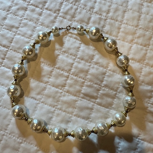 Vintage faux statement pearls - Picture 5 of 8